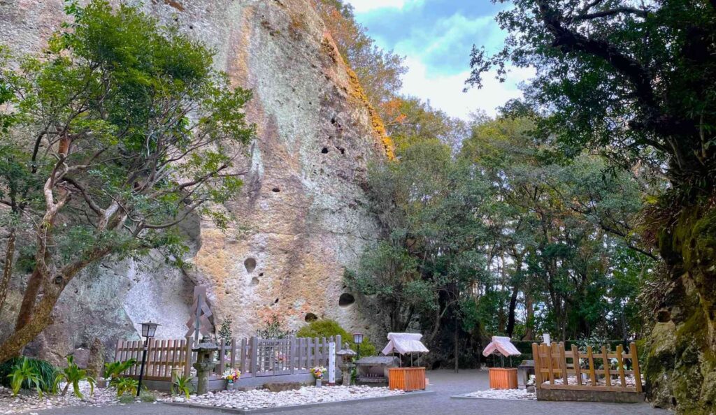 熊野俱楽部 花の窟神社